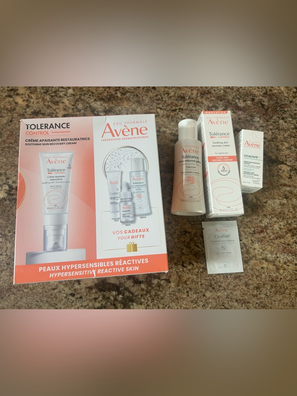 Avene gift set 4 pc (new) 
***Hypersensitive/Healing Skincare
